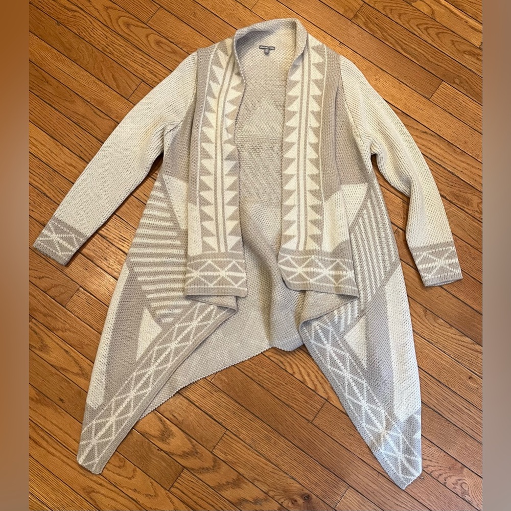 Sweater - Charlotte Russe - geometric print cardigan size XS